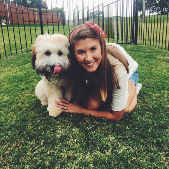 Meet your Posher, Lexie - Picture 5 of 8